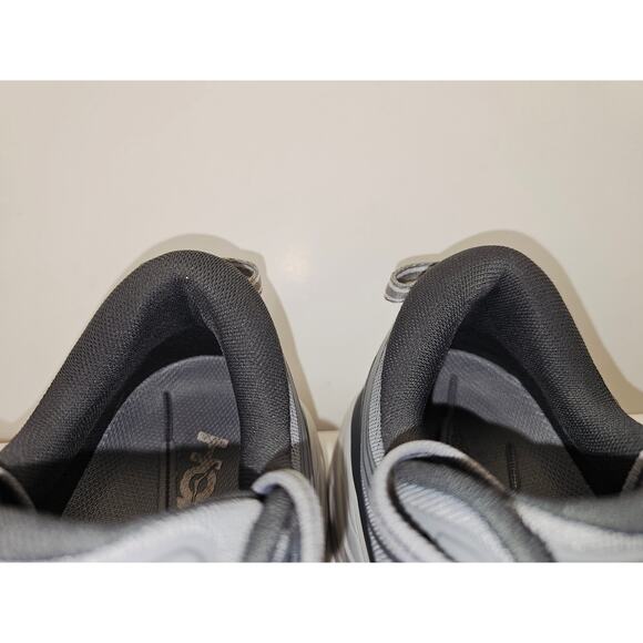 Extra Wide Hoka Men 9 - Picture 8 of 11